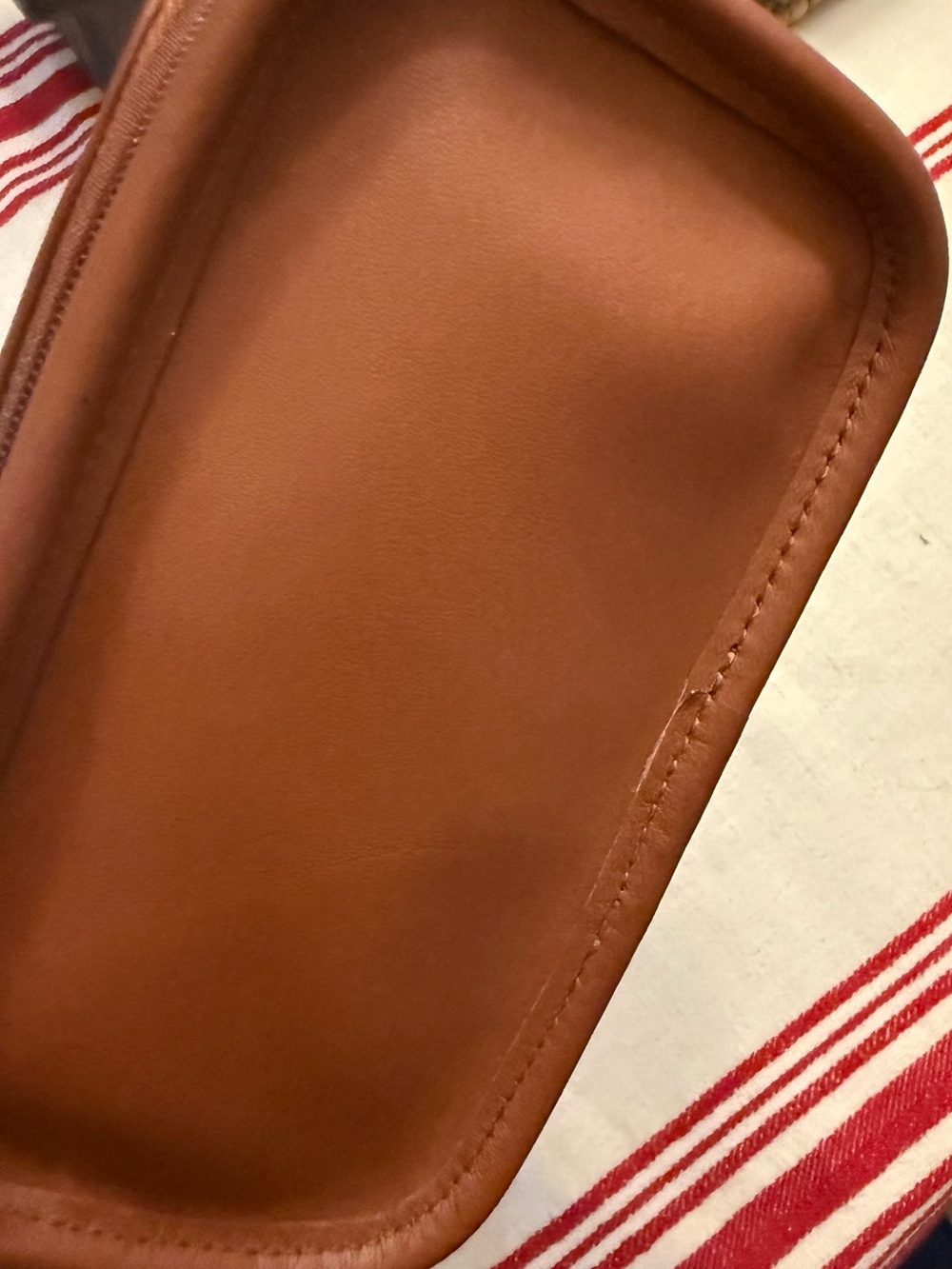 Coach Men's Leather Toiletry Pouch - Tan - Picture 5 of 8